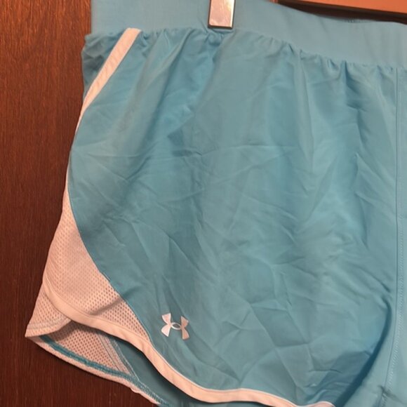 NWT Under Armour Loose Shorts - Picture 2 of 7